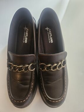 Eastland Dark Brown Leather Loafers with Chain 9.5